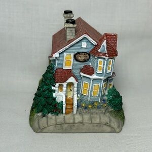 Liberty Falls Collection Miniature Village Home of Seamstress Ida Penney